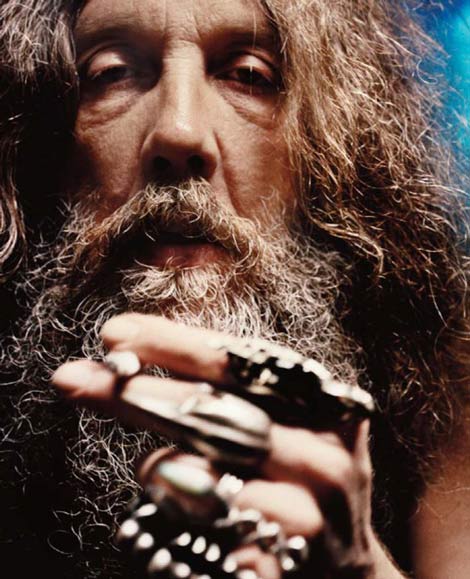 Alan Moore looking spooky